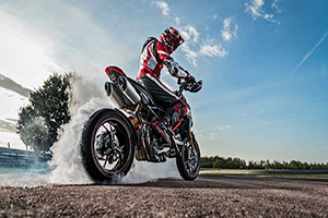 DUCATI ส่งมอเตอร์ไซค์ 12 รุ่นเติมกระแสที่ EICMA