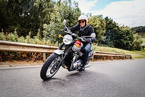 เปิดค่าตัว TRIUMPH BONNEVILLE THRUXTON และ T120 ใหม่