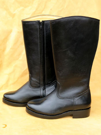 West Coast Leather จำหน่าย และ รับสั่งตัดรองเท้าหนังแท้