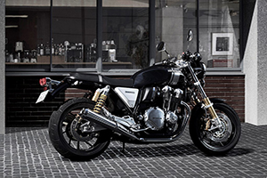 เผยโฉม CB1100RS เรโทร-คาเฟ่สุดเท่หนึ่งในโมเดลปี 2017 จาก HONDA