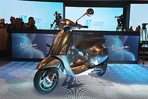 เปิดตัว VESPA ELETTRICA โปรเจ็คสกู๊ตเตอร์โมเดลต้นแบบพลังไฟฟ้าที่งาน EICMA