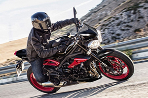 TRIUMPH เปิดตัวโมเดลพิเศษ STREET TRIPLE RX ‘BLACK’