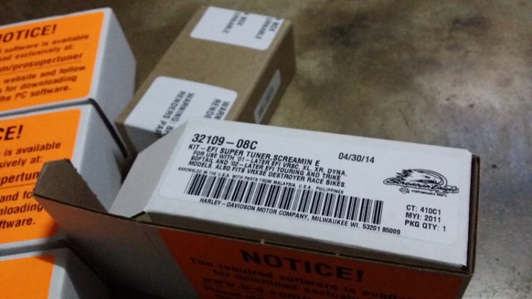 มีกล่องส้ม super tuner screaming eagle ขายถูกครับ