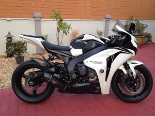 ขาย Honda CBR1000 ปี08 ทะเบียนแท้ สวยๆ