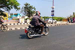 แอบส่อง ROYAL ENFIELD โมเดลปี 2020 ขณะวิ่งทดสอบบนถนนจริง