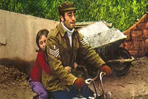 HONDA Z50A มอเตอร์ไซค์คันจิ๋วของ JOHN LENNON เตรียมถูกนำออกประมูลแล้ว