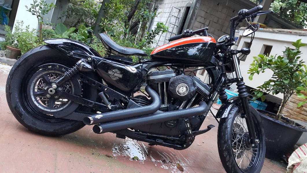 Sporter Nighster 2010ดำ-ส้ม ทะเบียน สวย โอนขนส่งได้เลย 535,000