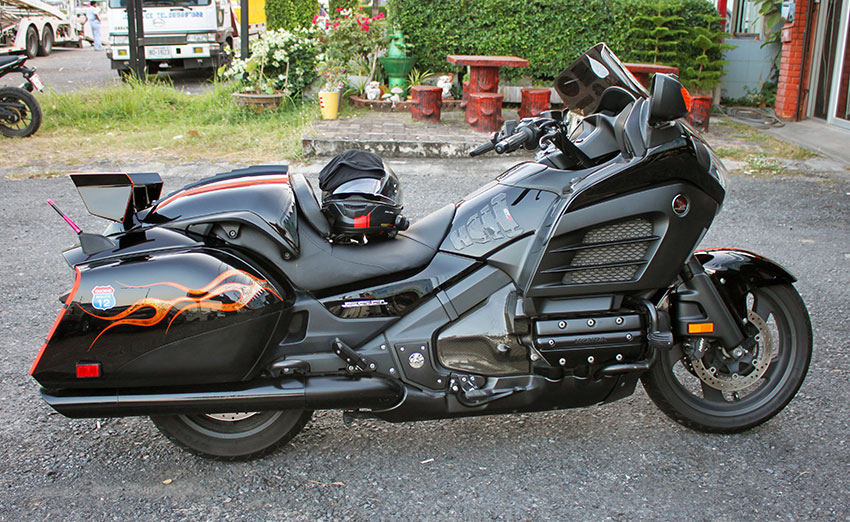 "รถสวย ของแต่งเต็ม" HONDA GOLDWING F6B Year 2014 แค่ 9xx,xxx