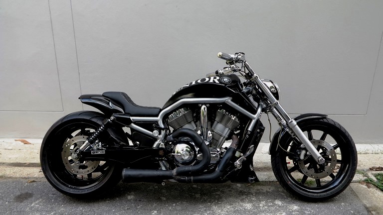 V-Rod ปี2004 ทะเบียนแท้ จัดไฟแนนซ์ได้ 375,000 บาท โทร.0830785450