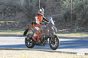 SPY SHOT!!! แชะภาพ KTM 1290 SUPER DUKE GT กลางสนามทดสอบ