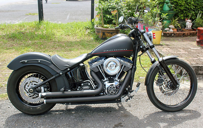 ขายครับ HD Softail Black Line Year 2013 ขายแค่ 9xx,000 THB.