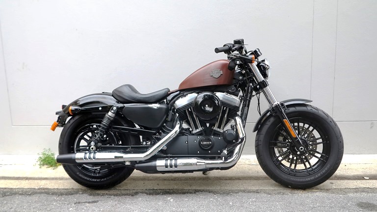 Sporter Forty Eight 48 ปี2018 ทะเบียนแท้ ราคาเบาๆ ในยุค Covid-19
