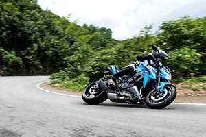 2020 SUZUKI GSX-S1000 & GSX-S1000F FIRST LOOK