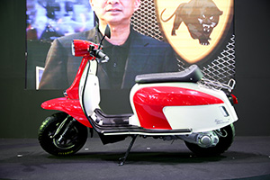 ทำความรู้จัก TT200 พรีเมียมสกู๊ตเตอร์โมเดลใหม่ล่าสุดจาก Scomadi