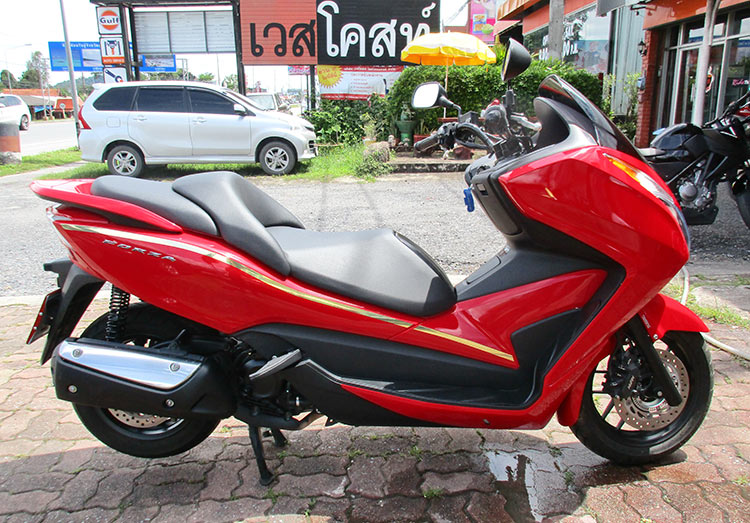 ข่ายด่วน ขายถูก!! HONDA FORZA 300 year 2015 125,000 บาท