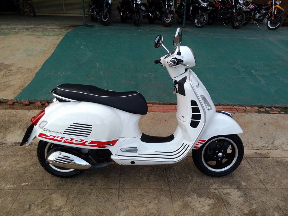 __VESPA150 GTS ปี2015 สีขาว 105,000 บาท