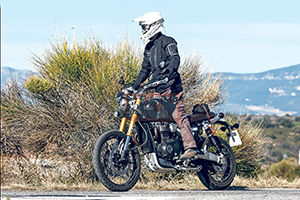 เดี๋ยวมาแน่!!! แอบส่อง TRIUMPH ทดสอบโมเดล 1200 SCRAMBLER บนทางฝุ่น