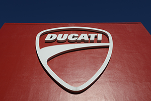 เนื้อหอม!!! REUTERS เผยตระกูล BENETTON เป็นอีกหนึ่งผู้ท้าชิงที่สนใจรวบกิจการ DUCATI