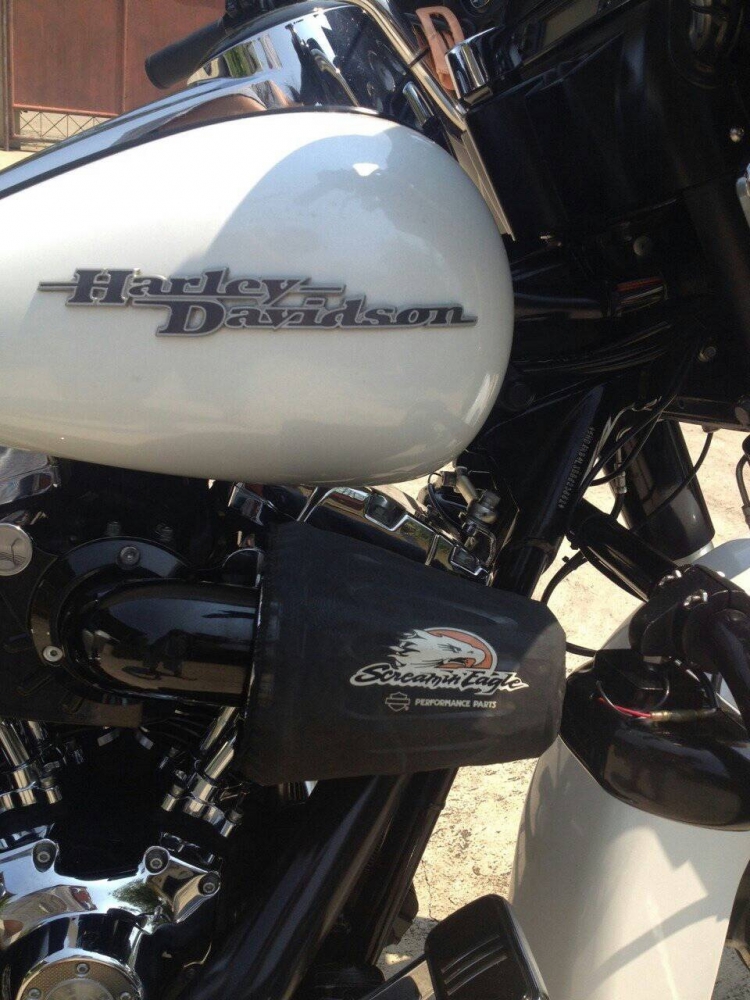 Sale!! HD STREET GLIDE 2011 พร้อมทะเบียนรถศูนย์ครับ