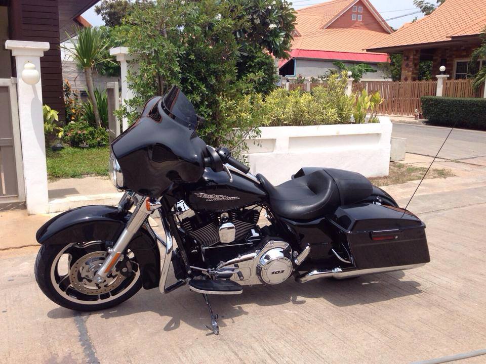 Harley-Davidson FLHX STREET GLIDE ปี 2013 พร้อมทะเบียน ราคา 1,279,999 ลดเหลือ 1,149,999 บาท