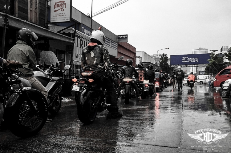 Run & Sun 8080 Cafe