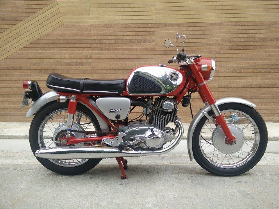 ขาย HONDA CB-72 สีแดง มีทะเบียน ภาษีปี 60