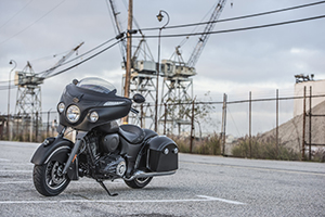 หล่อดุดัน INDIAN MOTORCYCLE ปรับโฉม DARK HORSE เป็น BAGGER