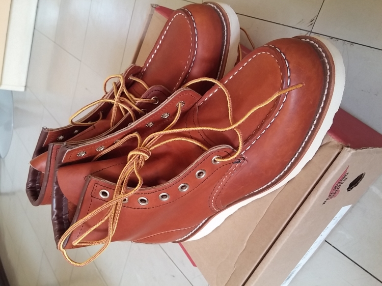 Red wing รุ่น 875