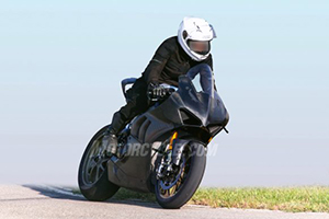 แอบส่อง 2019 DUCATI PANIGALE V4 R ออกมาวิ่งในสนามทดสอบ