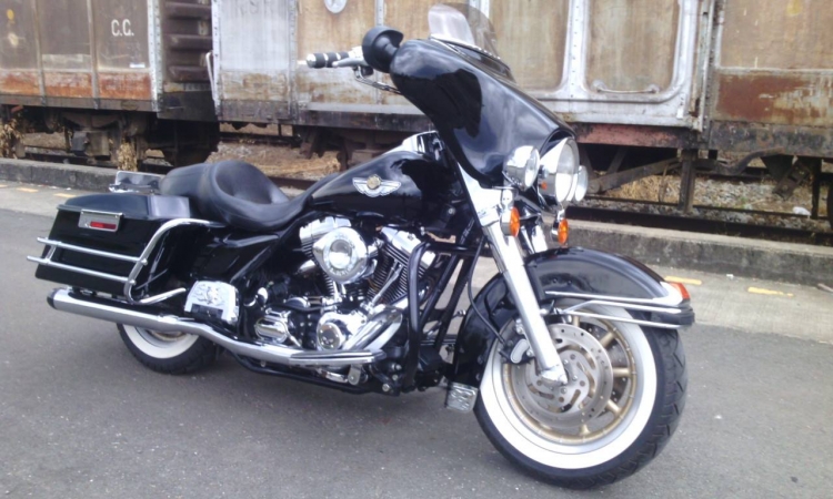 H-D Electar Glide 2003 ทะเบียน 600,000 บาท