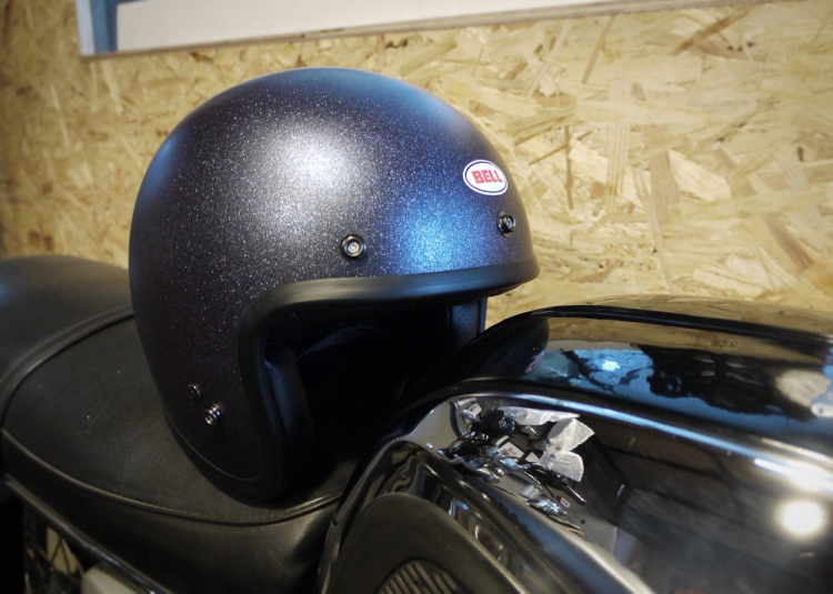 ต้องการซื้อหมวก Bell Custom 500 สี Blue Flake : Size M
