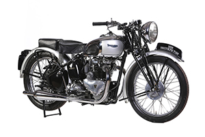 ขอแค่สัมผัส!!! ชายคนหนึ่งกับเวลา 78 ปีที่รอสัมผัสกับ TRIUMPH TIGER