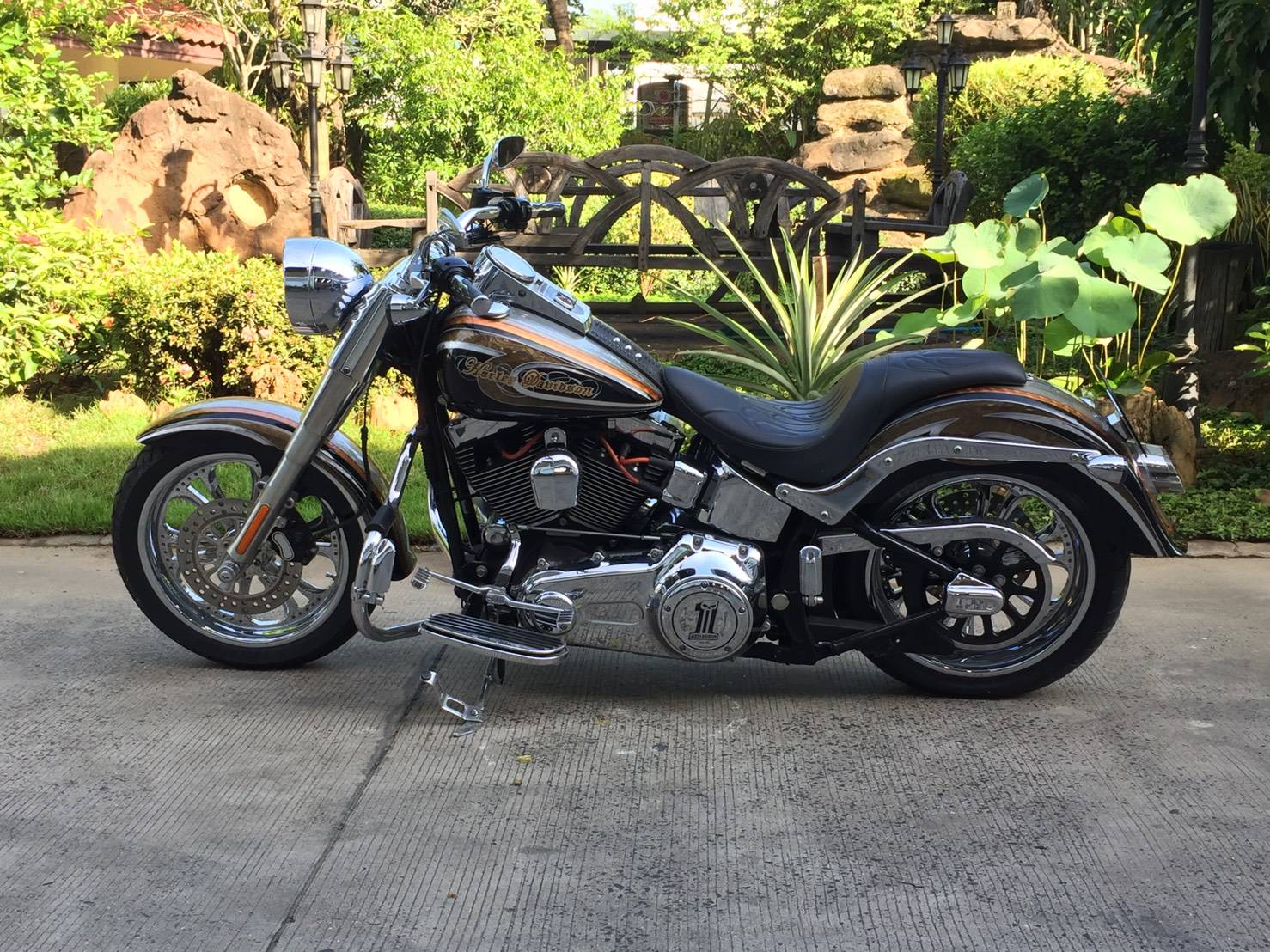 รถ FATBOY ปี 2007 ขายพร้อมทะเบียนสนใจติดต่อเบอร์โทร 081-8764477 ,081-122447