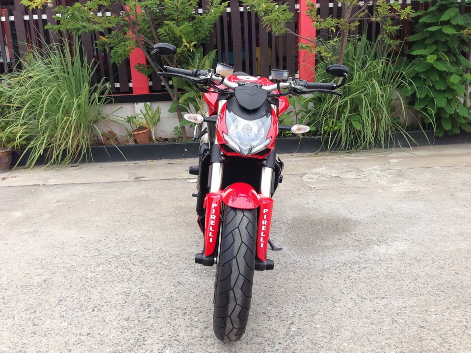DUCATI STREETFIGHTER 1099 ปี 2010 รถสภาพใหม่ ฟรีประกัน ราคา 649,999 ลดเหลือ 609,999 บาท