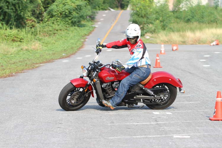 อบรมขับขี่ปลอดภัย โดย STORM Riding Academy