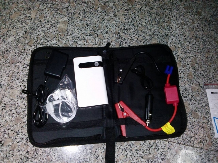 power bank จั๊มแบตสตาร์ทรถได้