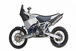KTM 990 ADVENTURE มอเตอร์ไซค์ขับเคลื่อน 2 ล้อรุ่นต้นแบบ เรียบง่ายแต่น่าสนใจเป็นอย่างมาก