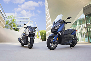 ฤดูสกู๊ตเตอร์!!! YAMAHA เปิดตัวสกู๊ตเตอร์ไซส์ใหญ่ X-MAX 400