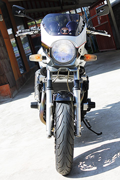 YAMAHA XJR 1300 ปี2004 ทะเบียนแท้ แต่งสวยๆ