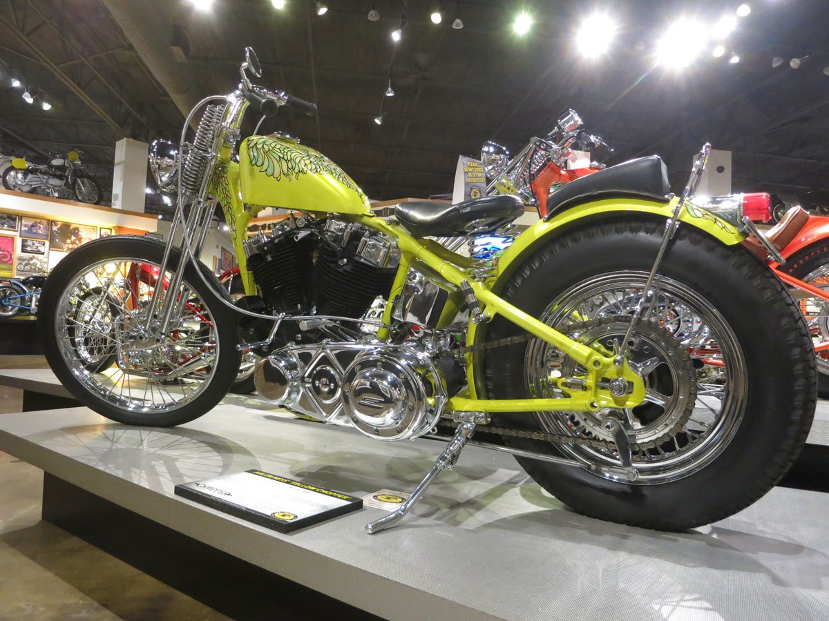 Yellow Chopper — เฟรม VL กับเครื่อง Shovelhead