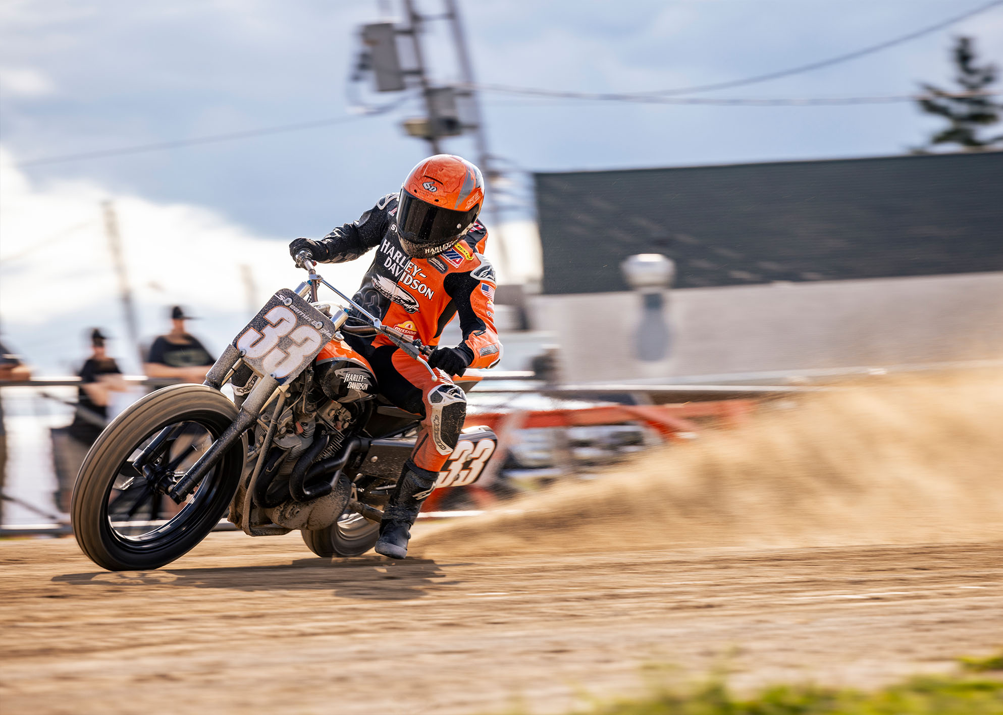 Kyle Wyman กับ XR750 ที่ Elkhorn — ภาพการนำรถกลับลงสนามในยุคปัจจุบัน