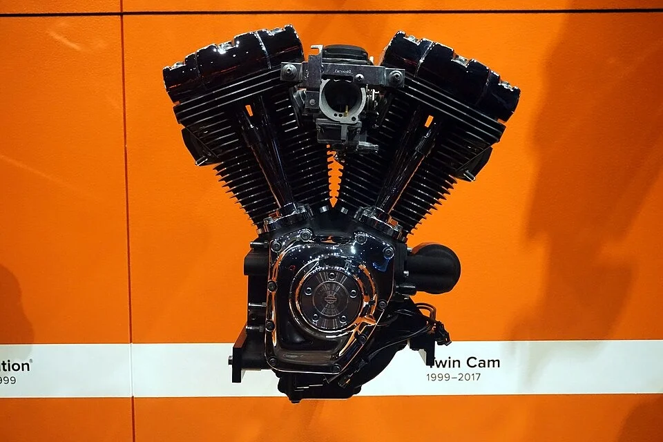 Twin Cam — เครื่อง Big Twin ที่ใช้เพลาลูกเบี้ยวสองตัว