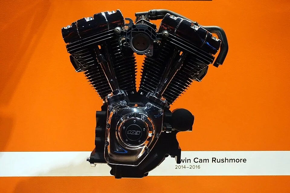 Twin Cam / Rushmore — รุ่นพัฒนาภายในตระกูล Twin Cam